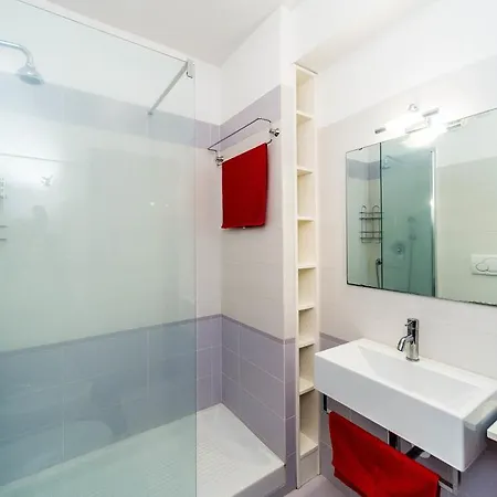 Riva Al Mare Flat Apartment
